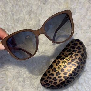 Guess taupe sunglasses